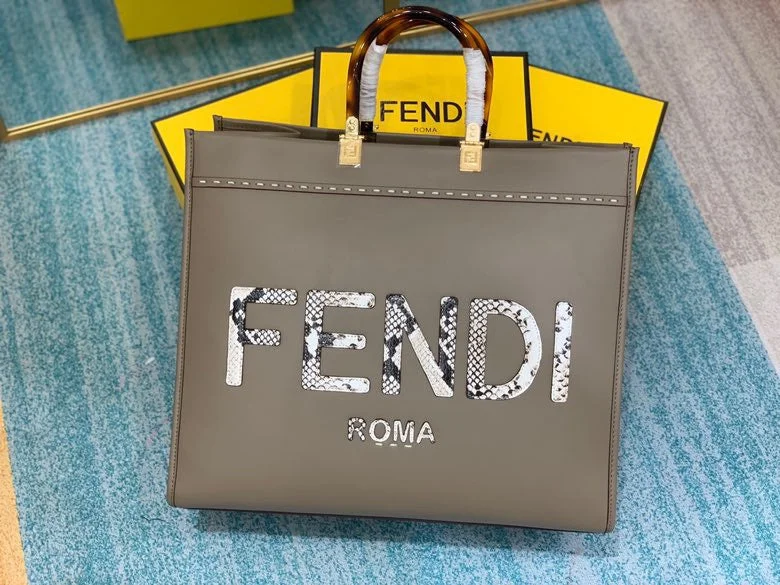 Fendi bags with a detachable mobile phone holder for on - the - go connectivityWF - Fendi Bags - 508