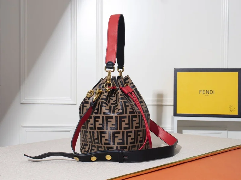 Fendi bags with a magnetic - closure card holder inside for easy access to cardsLuxury  Bags Fendi 038