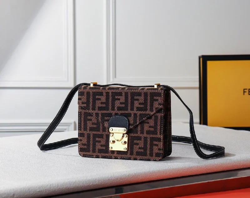 Fendi Baguette bags with a detachable shoulder strap for hands - free convenienceLuxury  Bags Fendi 063