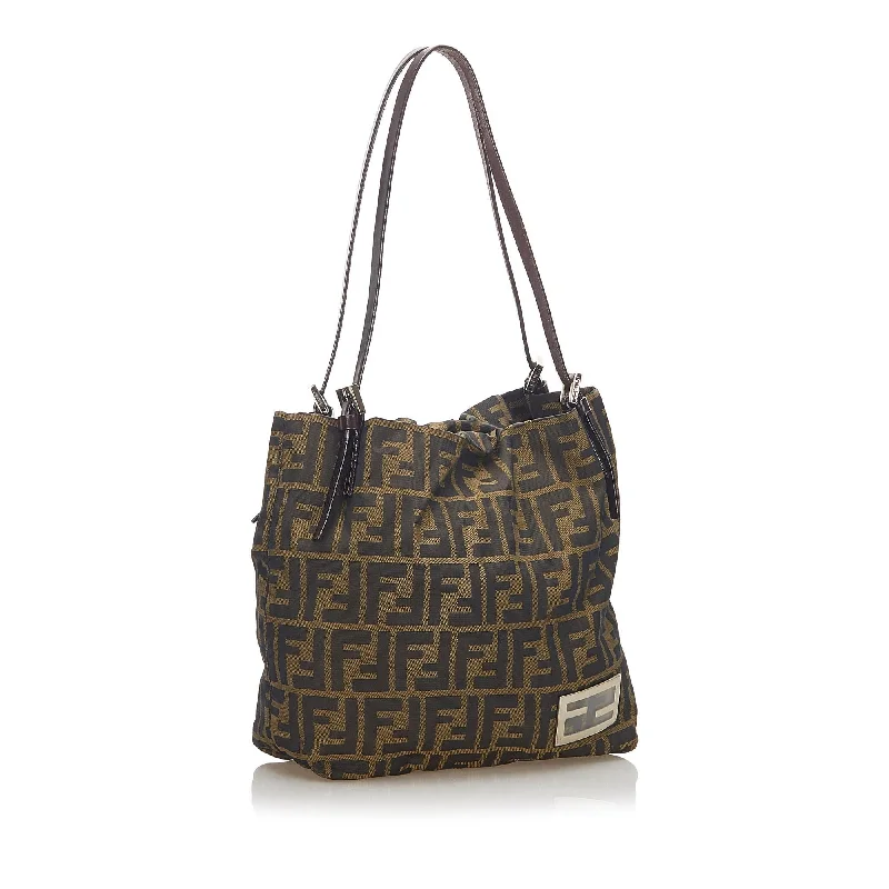 Fendi bags with a chain - link trim and a leather body for a modern and edgy lookFendi Zucca Canvas Tote Bag (SHG-17406)