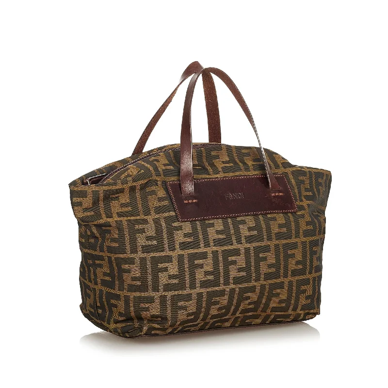 Fendi bags with a detachable makeup pouch inside for beauty - conscious usersFendi Zucca Canvas Tote Bag (SHG-26575)