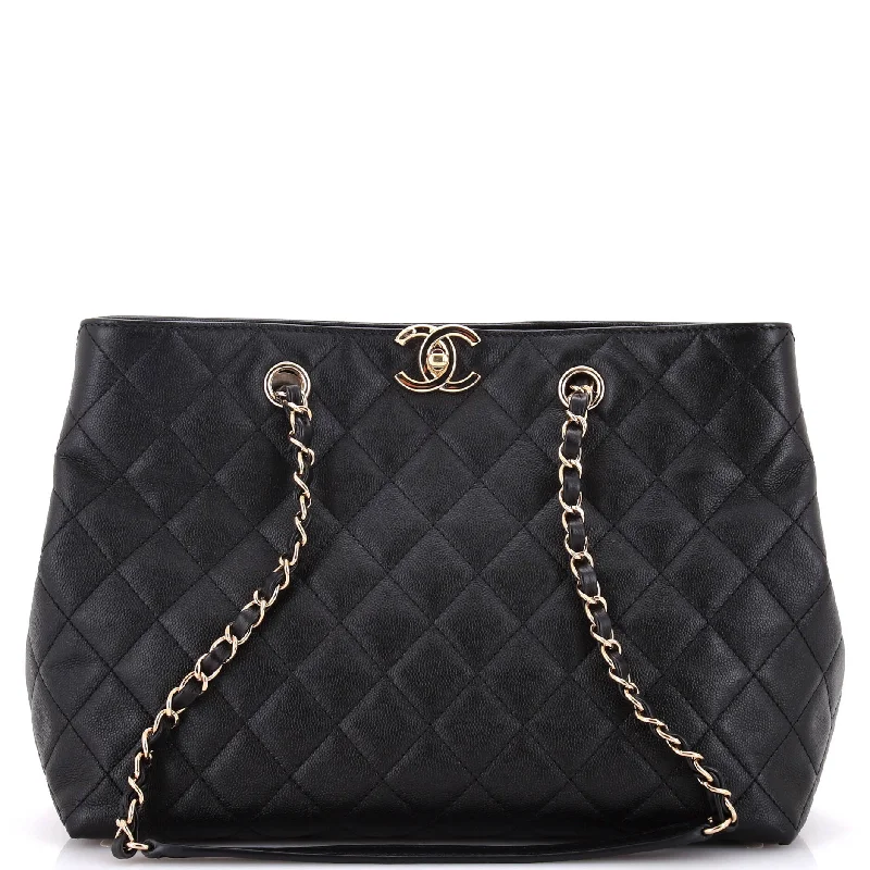 Classic CC Shopping Tote Quilted Caviar Medium