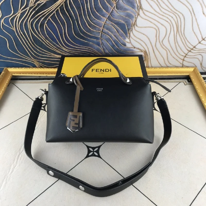 Ladies Fendi shoulder bags with a detachable key fob for easy key managementLuxury  Bags Fendi 040