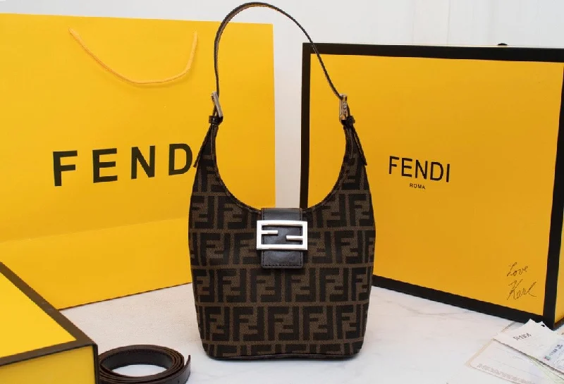 Fendi Sunshine Shopper bags with a structured silhouette and a magnetic - snap closureLuxury  Bags Fendi 018