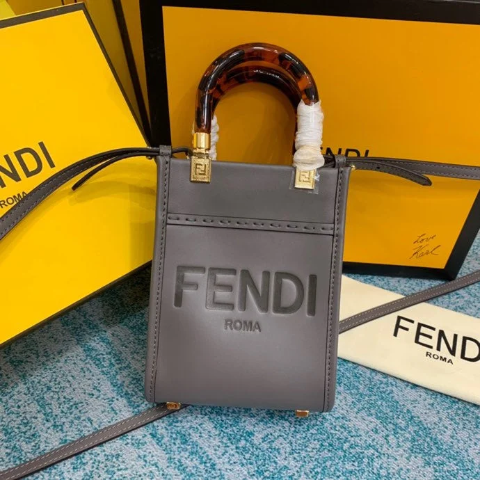 Fendi crossbody bags with a detachable coin purse for added functionality and convenienceWF - Fendi Bags - 488