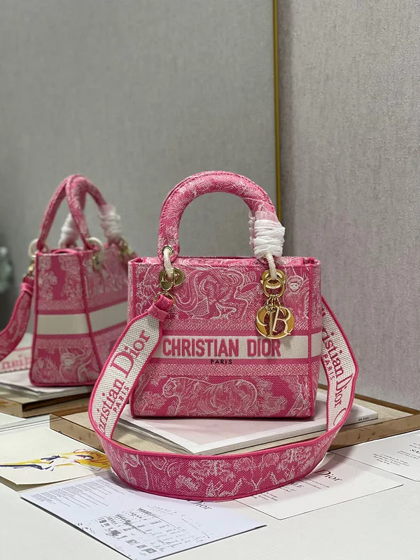 Christian Dior Saddle bags with a patent leather finish for a shiny lookChristian Dior Bags - 4790