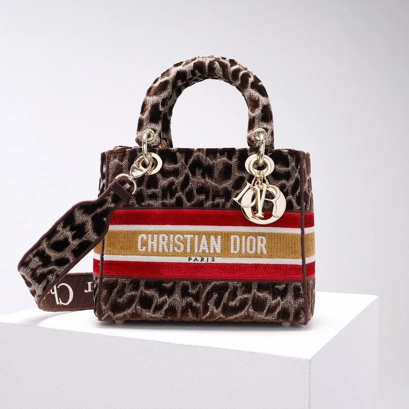 High - fashion Christian Dior bags with a geometric patternChristian Dior Bags - 4913