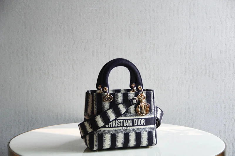 Trendsetting Christian Dior crossbody bags with a colorful strapChristian Dior Bags - 4915