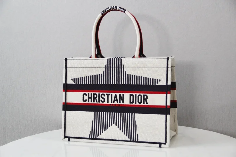 High - fashion Christian Dior bags with a geometric patternChristian Dior - Luxury Bags  475