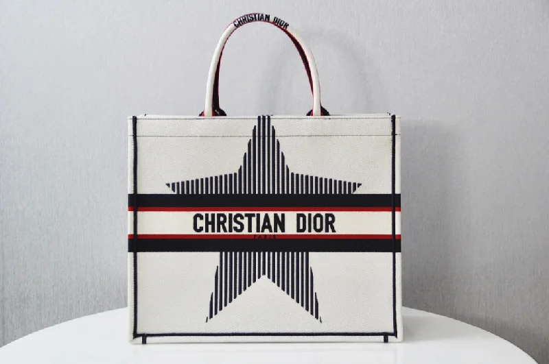 Luxury Christian Dior crossbody bags with a chain - link strapChristian Dior - Luxury Bags  476