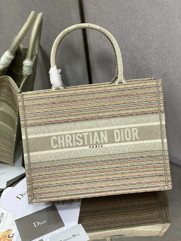 Christian Dior tote bags with a double - handle and shoulder - strap optionChristian Dior - Luxury Bags  483